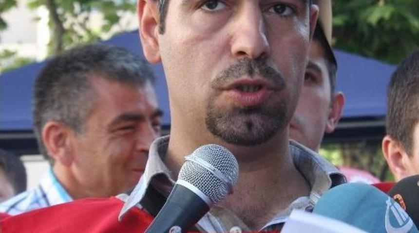 Sendikaya &Uuml;ye Olan 4 İş&ccedil;i &Ccedil;ıkarıldı, İş&ccedil;iler Protesto Yaptı