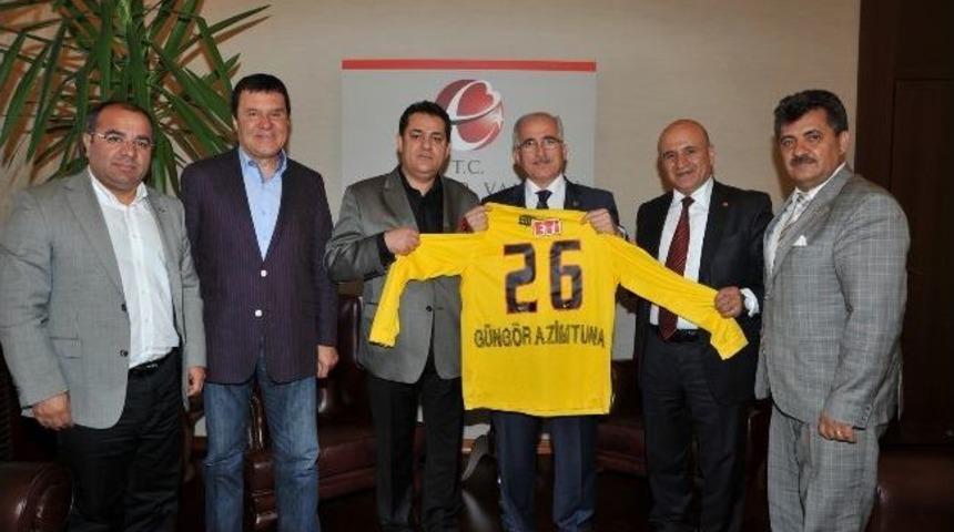 Eskişehirspor&rsquo;dan Vali Tuna&rsquo;ya Hayırlı Olsun Ziyareti