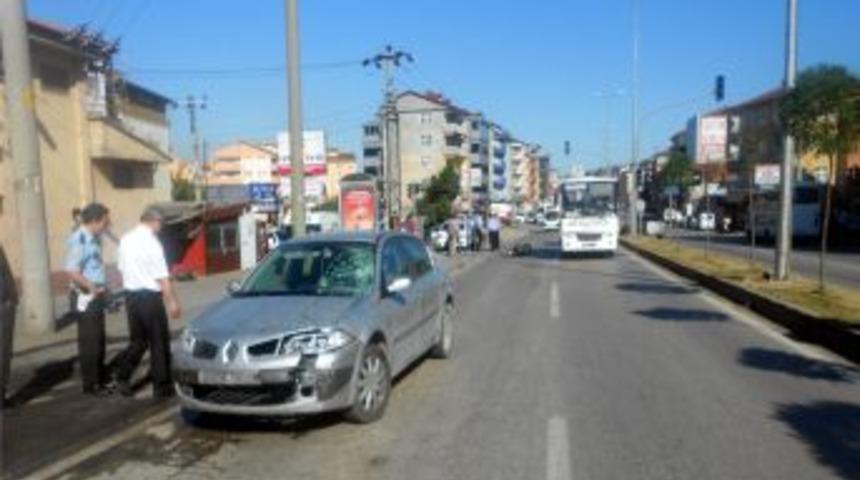 Otomobil Ile Motosiklet &Ccedil;arpıştı: 1 Yaralı