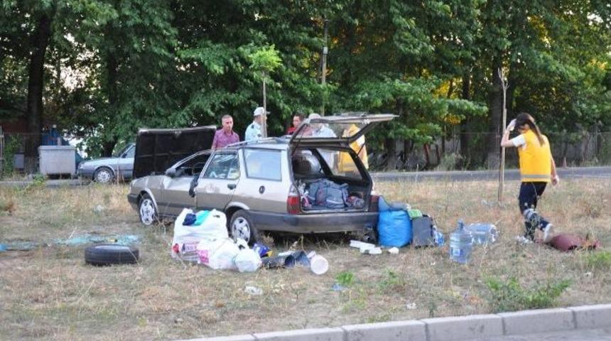 Otomobil Takla Attı: 3 Yaralı