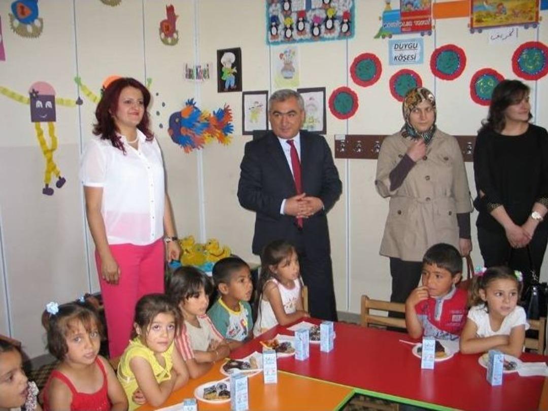 Zeytin Anaokulu &Ouml;ğrencileri Karne Aldı