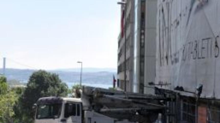 Sınav Saati Yapılan Inşaat Velileri &Ccedil;ıldırttı