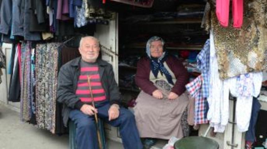 Yaşlı Karı Kocanın Hayat M&uuml;cadelesi, Gen&ccedil;lere &Ouml;rnek Oluyor