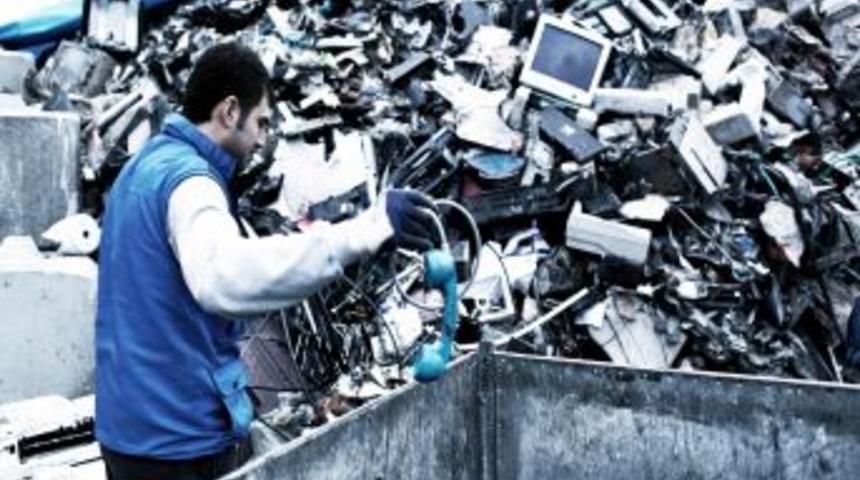 Elektronik Atıklar B&ouml;yle D&ouml;n&uuml;ş&uuml;yor