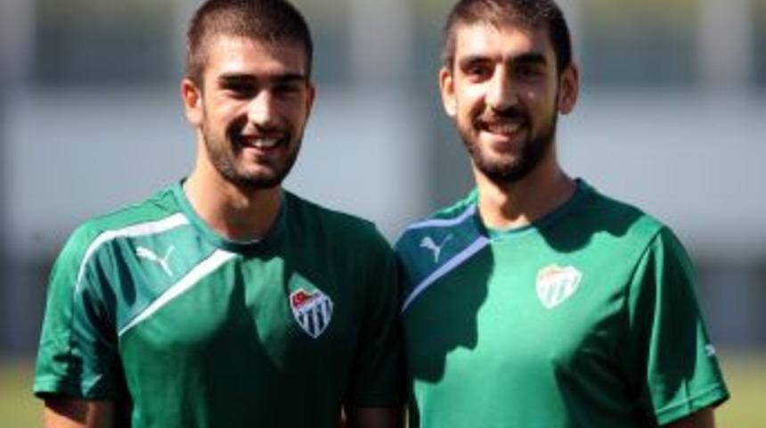 Bursaspor, Yeni Sezona &Ccedil;ift Antrenmanla Hazırlanıyor