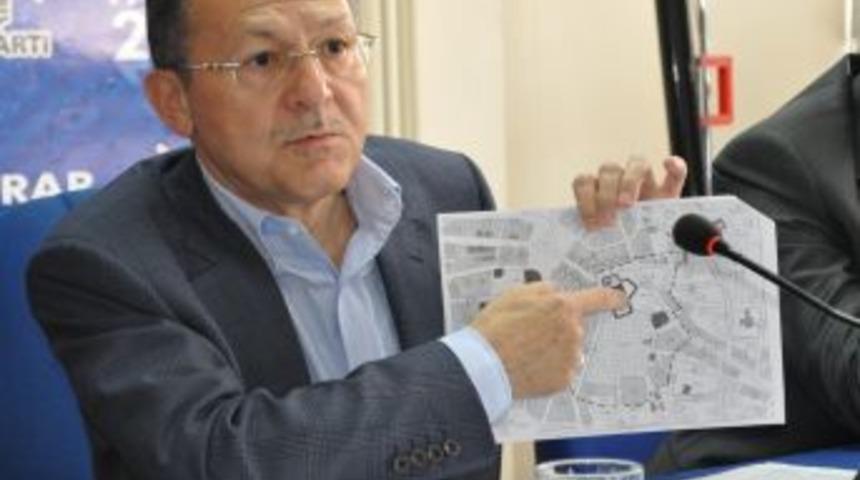 AK Partili Uğur'dan Başkan Ok'a Meydan Ve Otel Eleştirisi