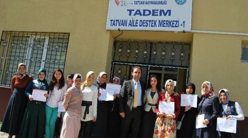 Tadem Kursiyerlerine Sertifikaları Verildi