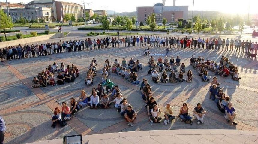 V&uuml;cutlarıyla &lsquo;diren Ali&rsquo; Yazdılar