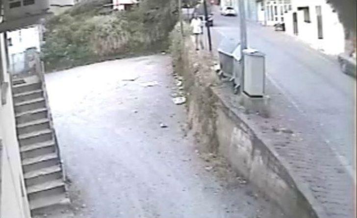 Yolda Yürürken Otoparka Düşerek Öldü G4