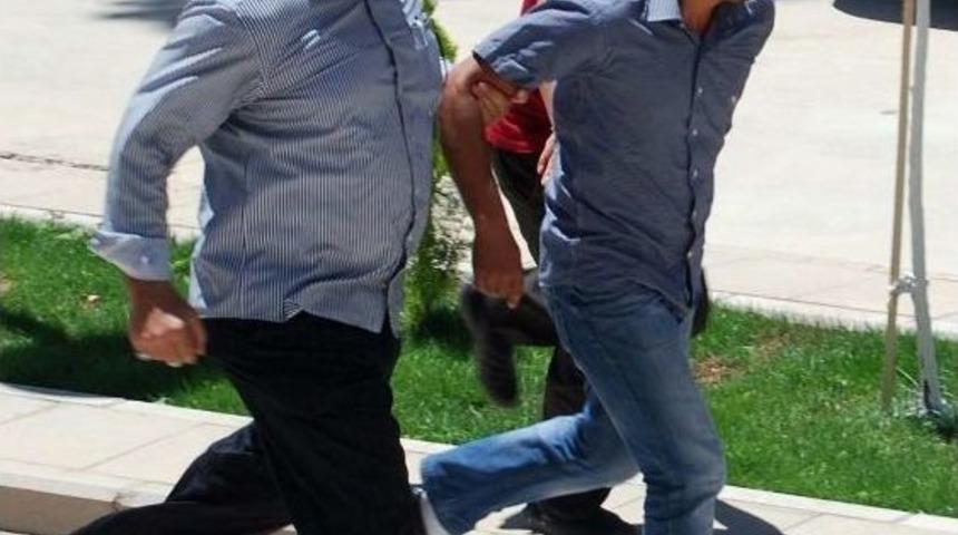 Uyuşturucu Satıcıları Adliyeye Sevk Edildi