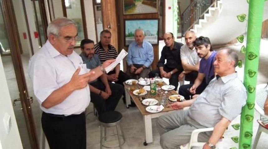 Sanat&ccedil;ılar Gazetecilerle Kahvaltıda Buluştu