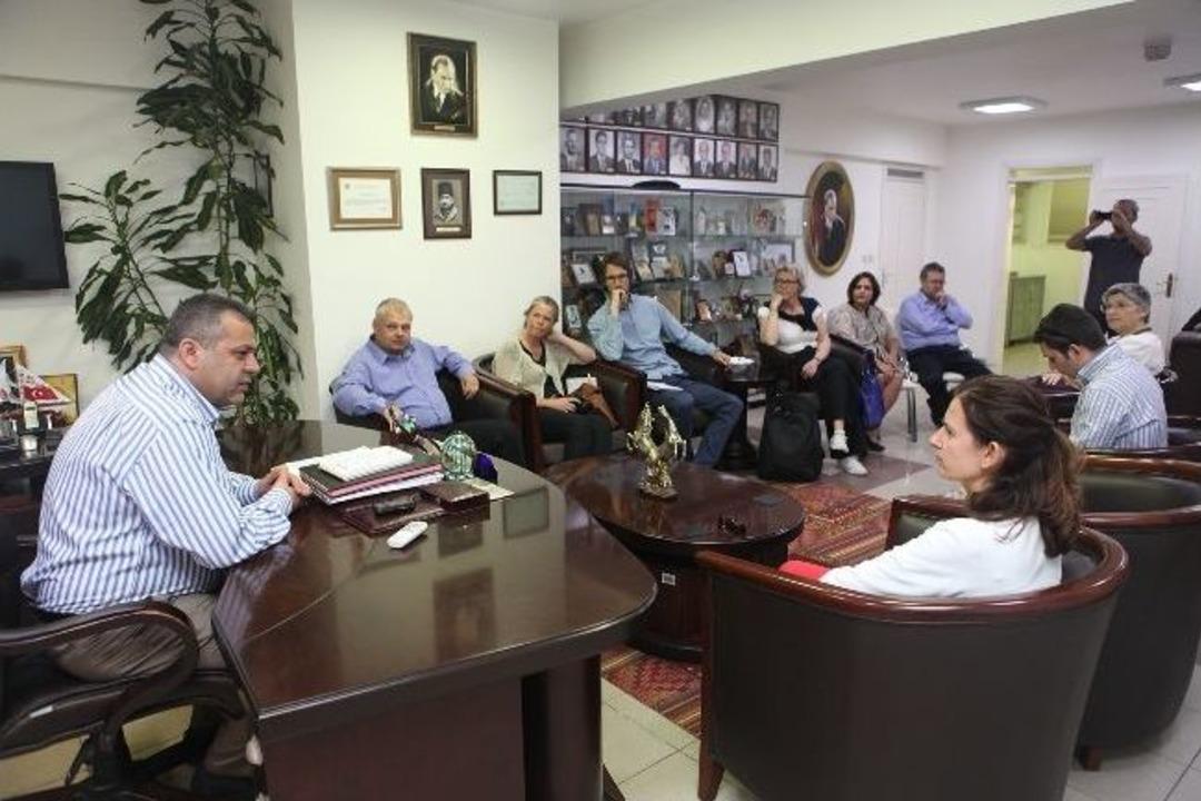 İsve&ccedil;liler Bornova&rsquo;ya Hayran Kaldı