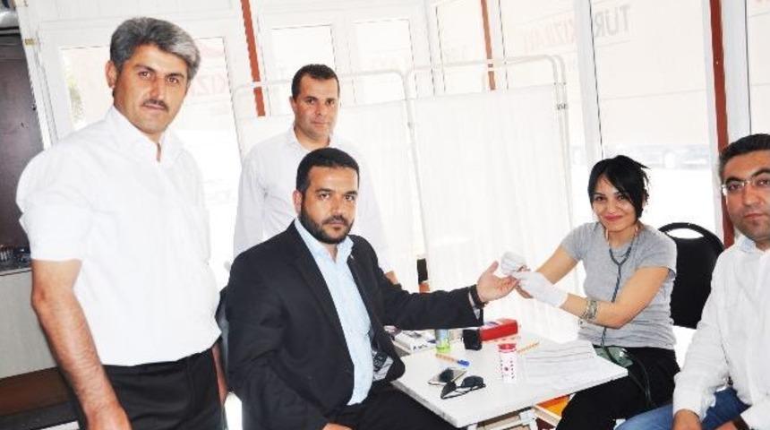 Mhp İl&ccedil;e Teşkilatı Toplu Kan Verdi
