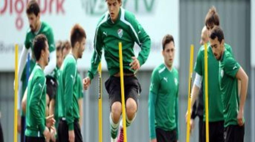 Chelsea&rsquo;nin Istediği Enes &lsquo;Bursaspor&rsquo; Dedi