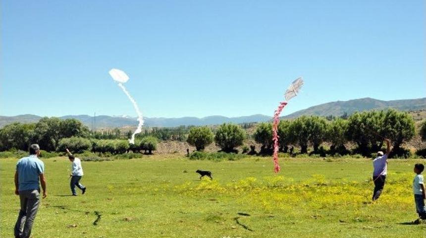 Suşehri&rsquo;nde U&ccedil;urtma Şenliği D&uuml;zenlendi