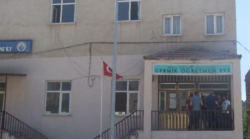 &Ccedil;ermik &Ouml;ğretmen Evi Yenileniyor