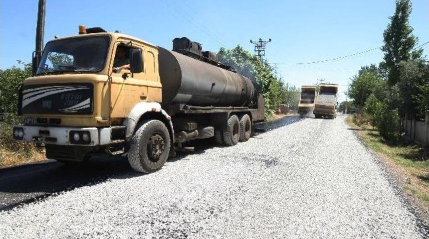 K&ouml;y Yolları Asfaltlanıyor