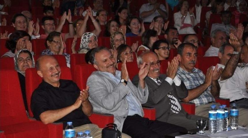 Halk M&uuml;ziği Korosu'ndan T&uuml;rk&uuml; Gecesi