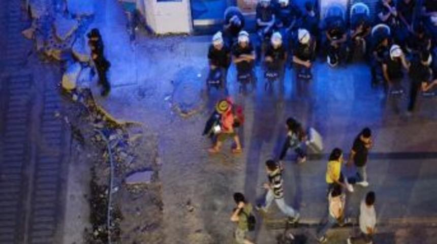 Turistler Taksim&rsquo;den Ayrıldı