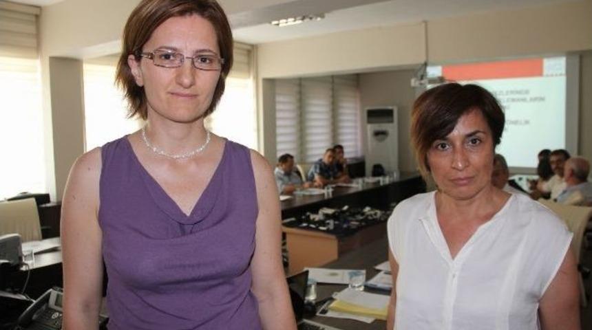 Deprem Uzmanlarından Sağlık&ccedil;ılara Eğitim