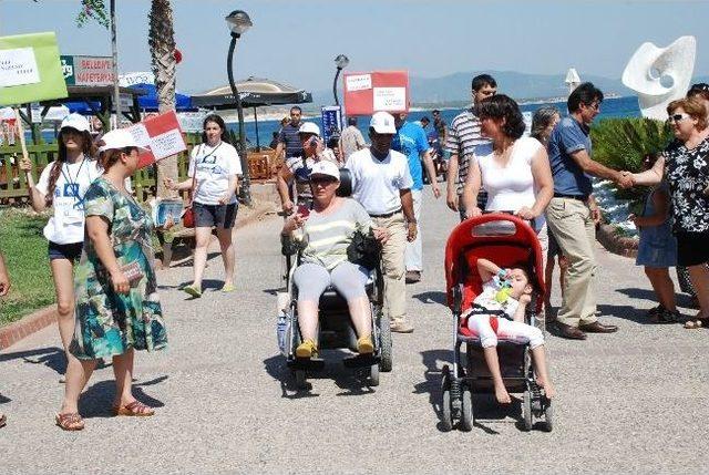 Didim’de Engelliler Temiz Plajlar İçin Yürüdü