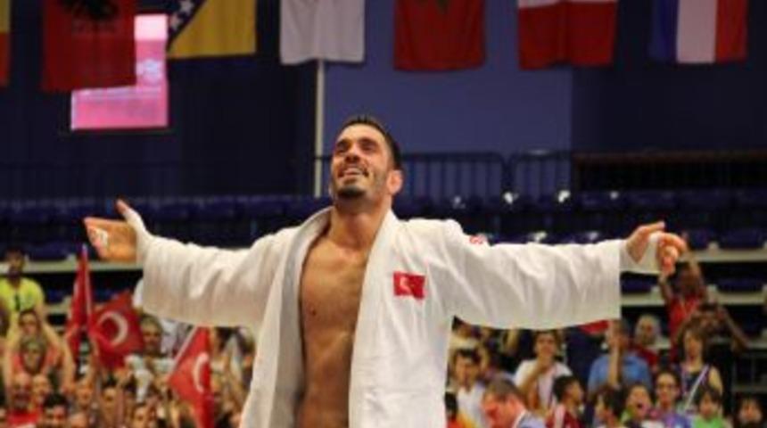 Judoda Alınan 5 Madalya Camiayı Sevindirdi