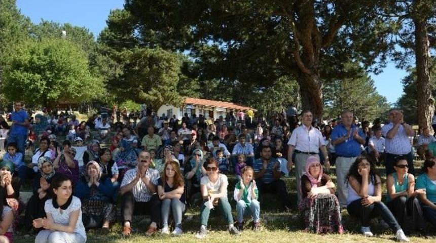 Bursa B&uuml;y&uuml;kşehir Ailesinin Moral G&uuml;n&uuml;