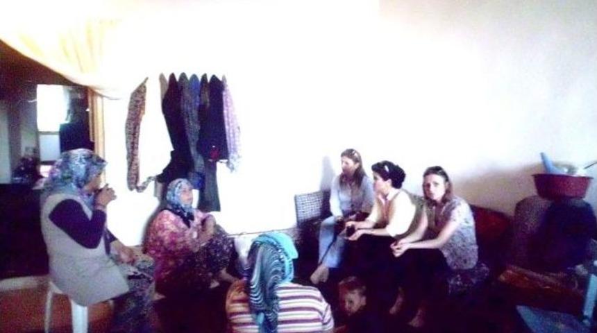 Ayvalıklı Ak Kadınlar K&ouml;t&uuml; G&uuml;n Dostu