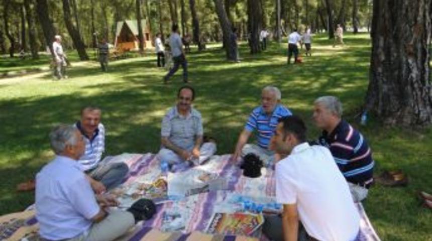 M&uuml;ft&uuml;l&uuml;k &Ccedil;alışanları Piknikte Buluştu