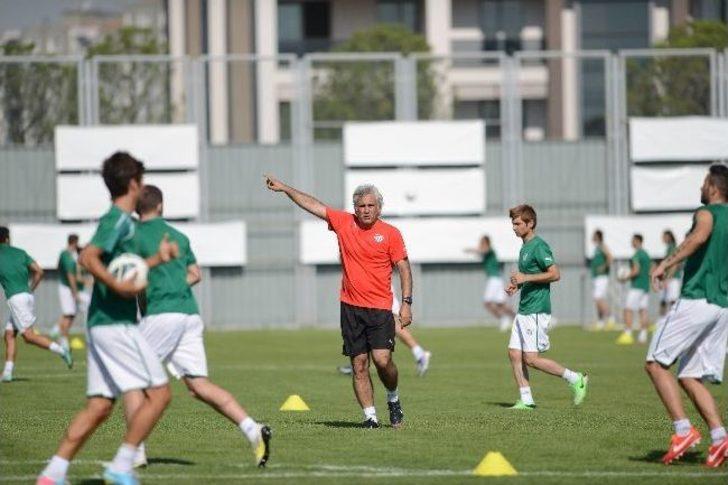 Bursaspor'da Yeni Sezon Hazırlıkları Sürüyor G1