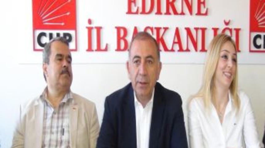 G&uuml;rsel Tekin: Başbakan, Demokrasi Ve &Ouml;zg&uuml;rl&uuml;ğe Zarar Veriyor