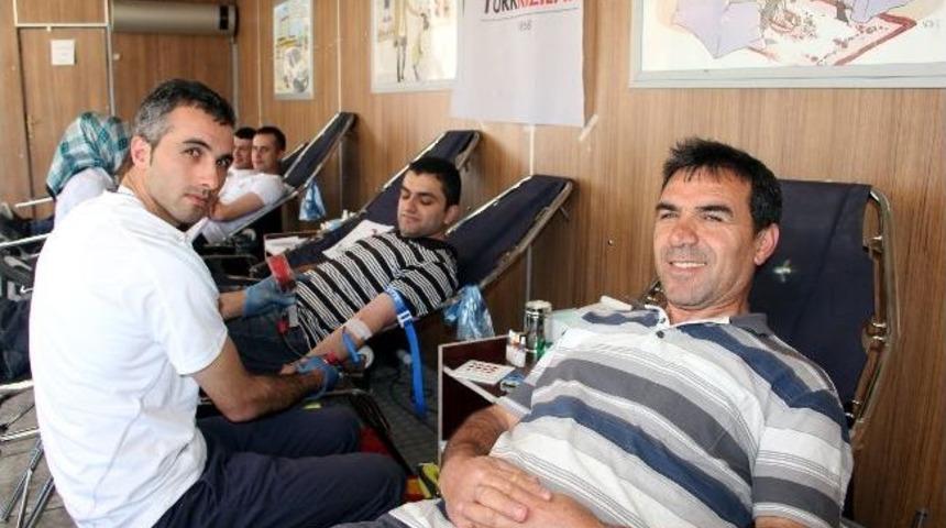 Oltu&rsquo;da Kan Bağışına Yoğun İlgi