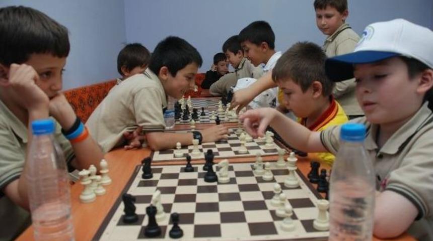 Satran&ccedil; Yaz Okulu Kayıtları Başlıyor