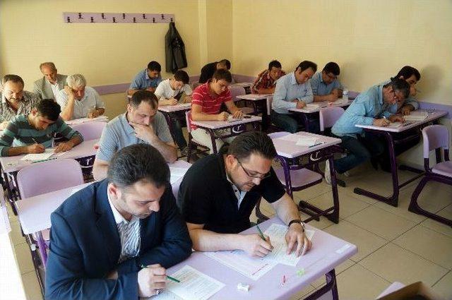 Ak Parti Siyaset Akademisi Kursiyerleri Sınavda Ter Döktü