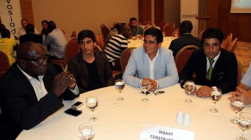 Malili İş Adamları Masaya Oturdu