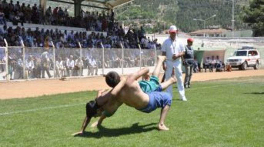 Amasya Karakucak G&uuml;reşleri&rsquo;nde Başpehlivan Ali Rıza Kaya Oldu