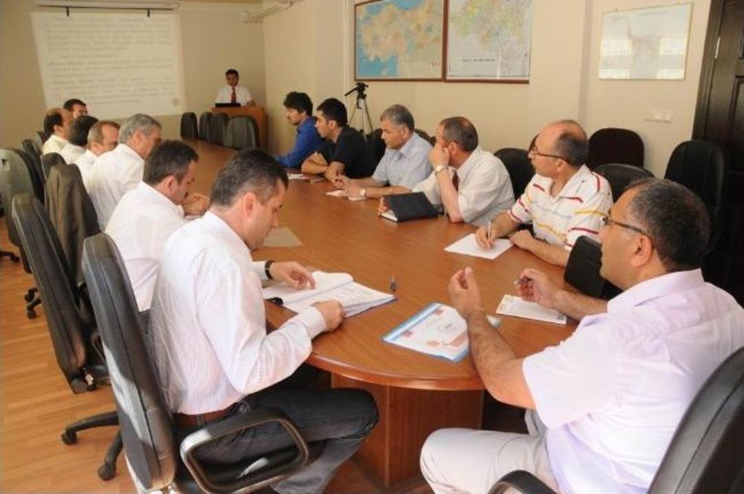 Vali &Ccedil;ift&ccedil;i, Afete Maruz Kalan İl&ccedil;elerde İncelemelerde Bulundu