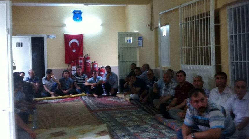 Mahk&ucirc;mlara Kandil &Ouml;zel Programı