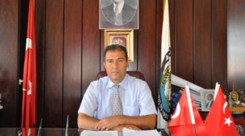 Bakan &Ccedil;elik'ten MHP'li Akyenik&ouml;y beldesine bor&ccedil; teşekk&uuml;r&uuml;