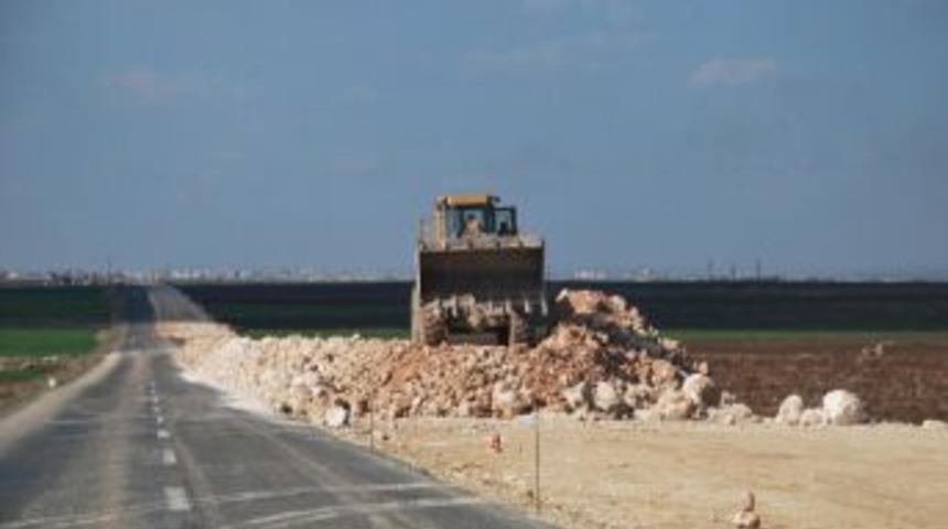 Ceylanpınar-viranşehir Karayolunda Yol &Ccedil;alışması