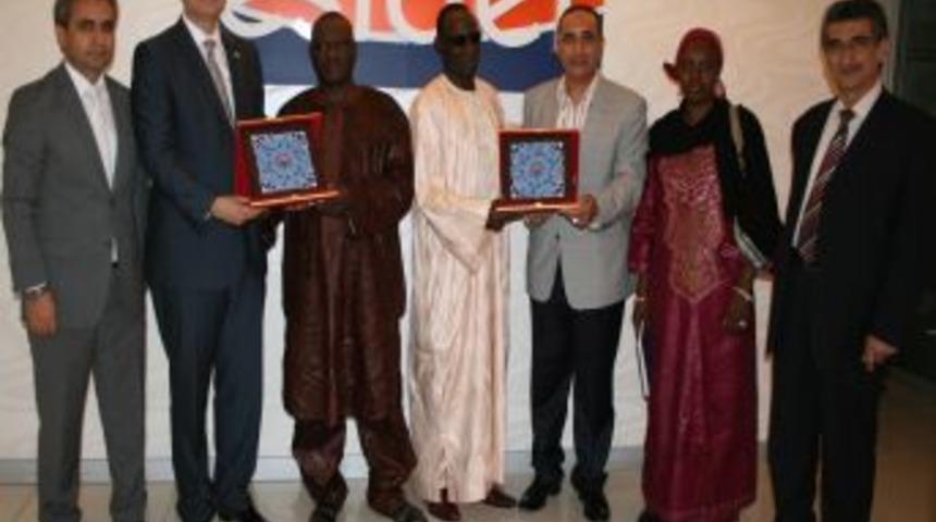 Orta Afrika Cumhuriyeti Ticaret Bakanı ESİDEF&rsquo;te