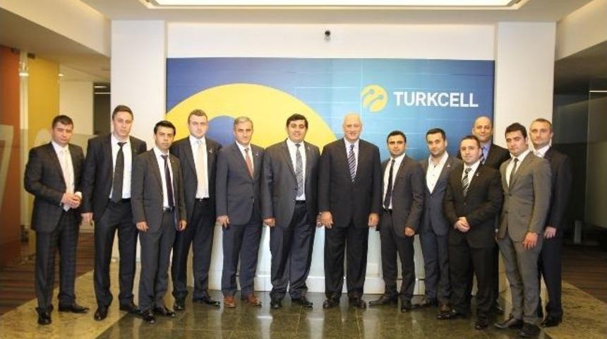 Turkcell Ceo&rsquo;su Ciliv&rsquo;den Sunder İş Adamları Derneği &Uuml;yelerine Brifing