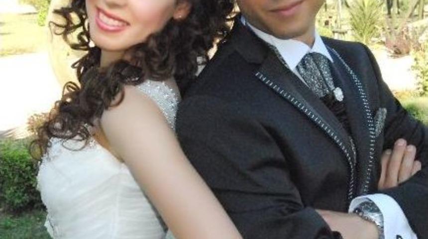 &Ouml;zyeşiltepespor'lu Cihat'ın Ağabeyi Evlendi