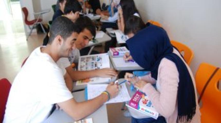 Onlar, Eğitime Tatilde De Devam Ediyor