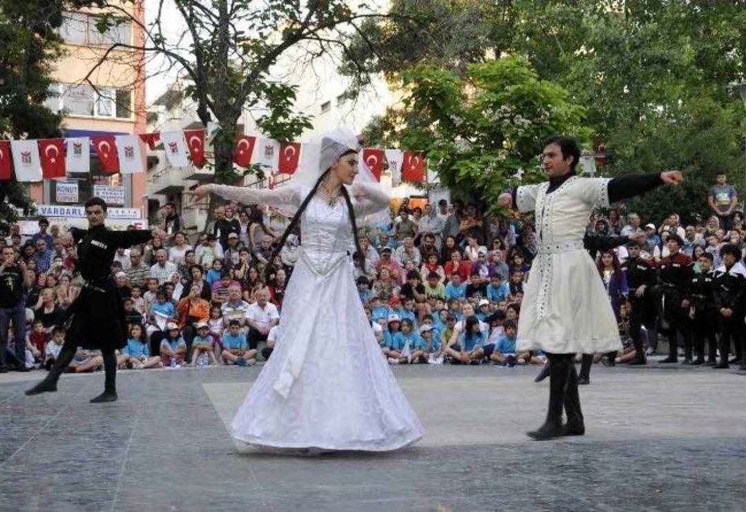 Yenimahalle&rsquo;de Uluslararası Dans Festivali