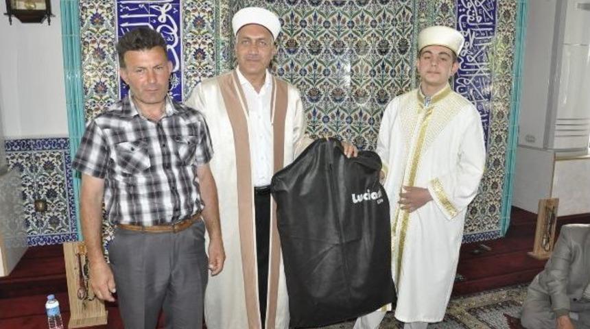 14 Saatte Kur'an-ı Kerimi Hatmetti