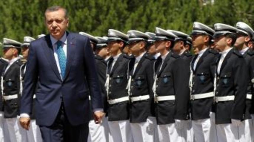 Başbakan Erdoğan: Polise Y&ouml;nelik Şiddetin G&ouml;r&uuml;nt&uuml;lerini Paylaşacağız
