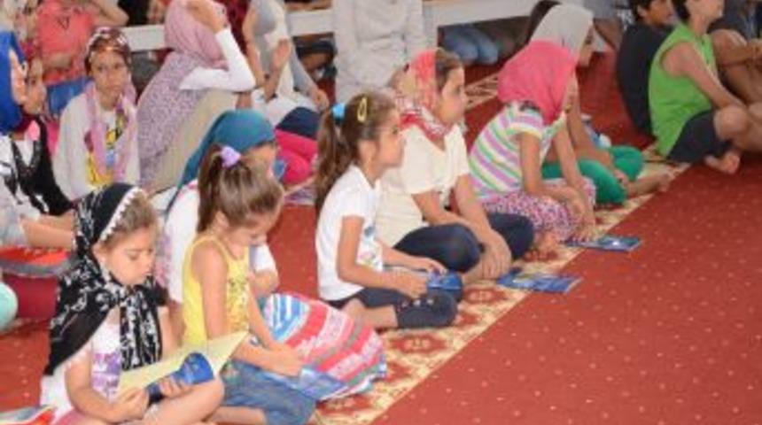 Bu Yaz &Ccedil;ocuklar Kur'an Kurslarında Hem Eğlenecek Hem &Ouml;ğrenecek