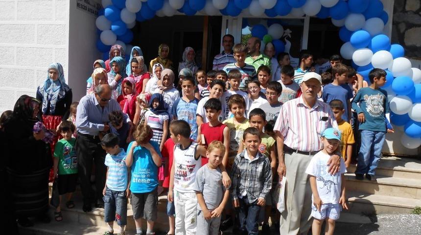 &Ccedil;ocuklar Kur&rsquo;an Kursunda Balonlarla Karşılandı