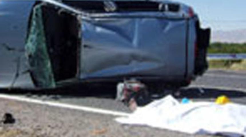 Afyonkarahisar'da kaza: 2 &ouml;l&uuml;